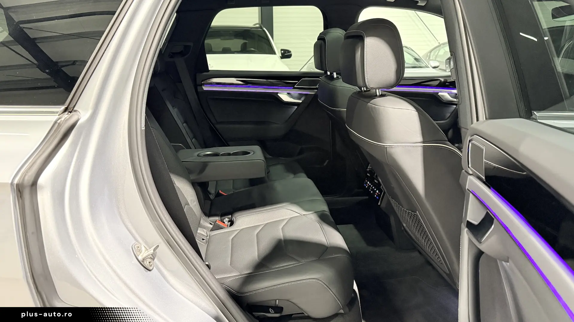 VW Touareg Matrix Scaune Ventilate Panoramic HeadUp ACC