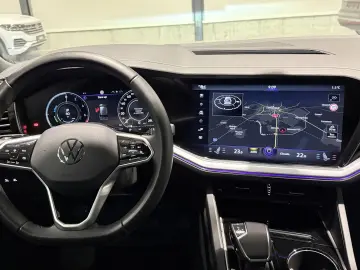 VW Touareg Matrix Scaune Ventilate Panoramic HeadUp ACC