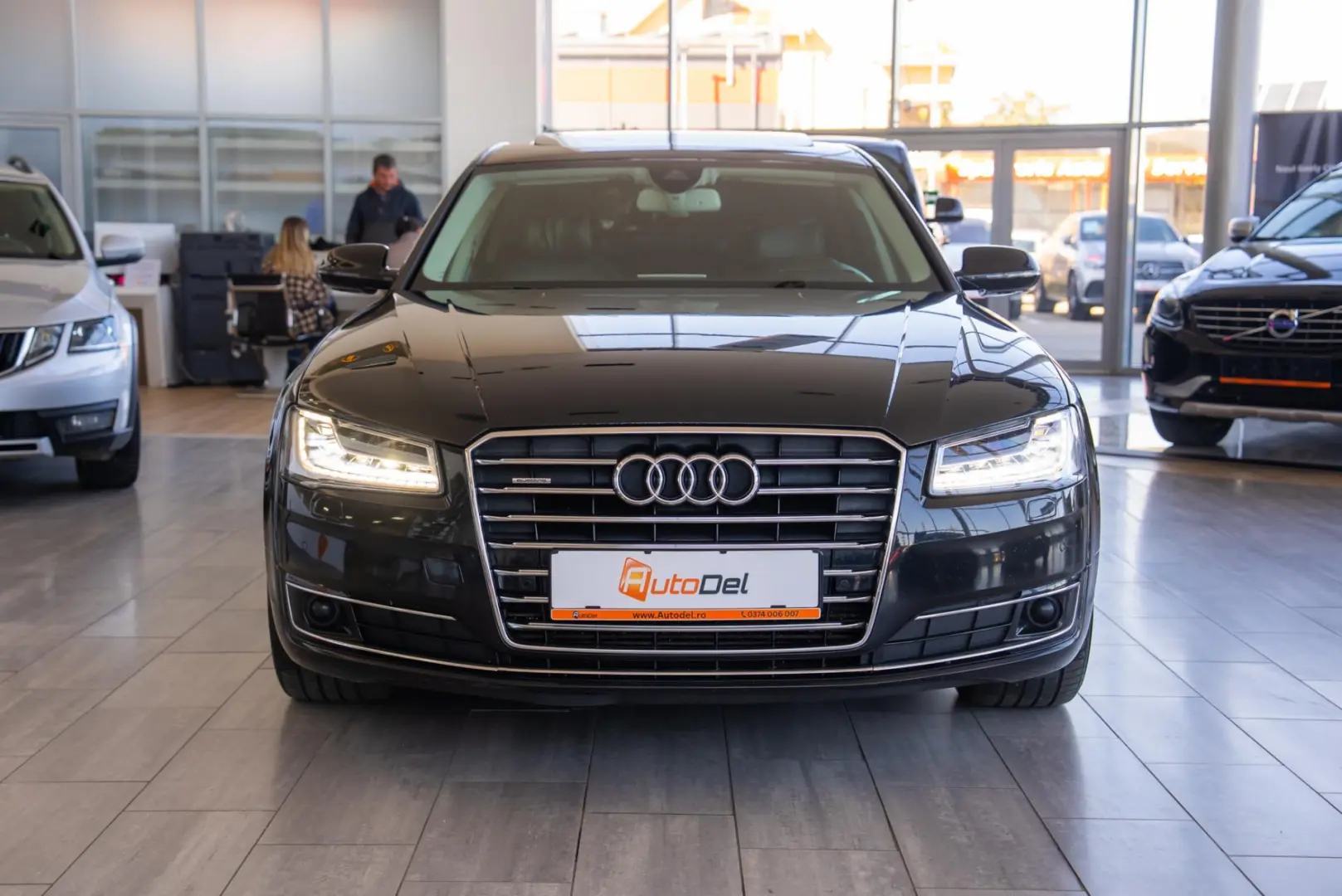 Audi A8 LONG 3.0TDI V6 Quattro Tiptronic