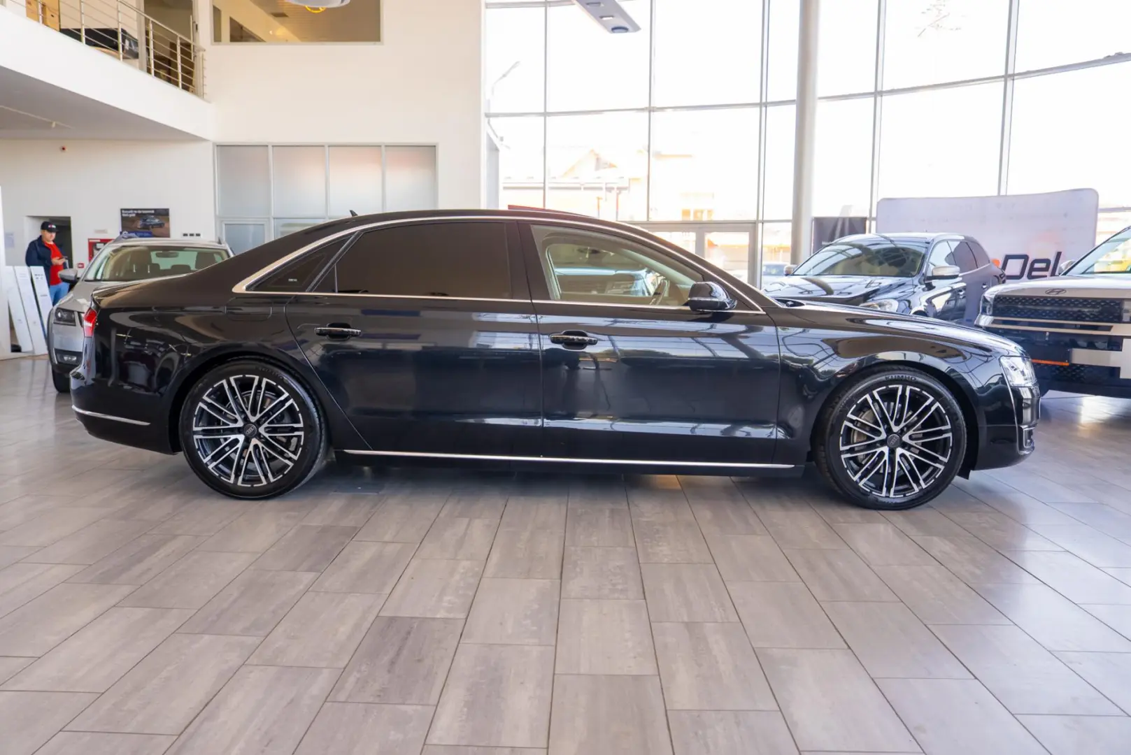 Audi A8 LONG 3.0TDI V6 Quattro Tiptronic