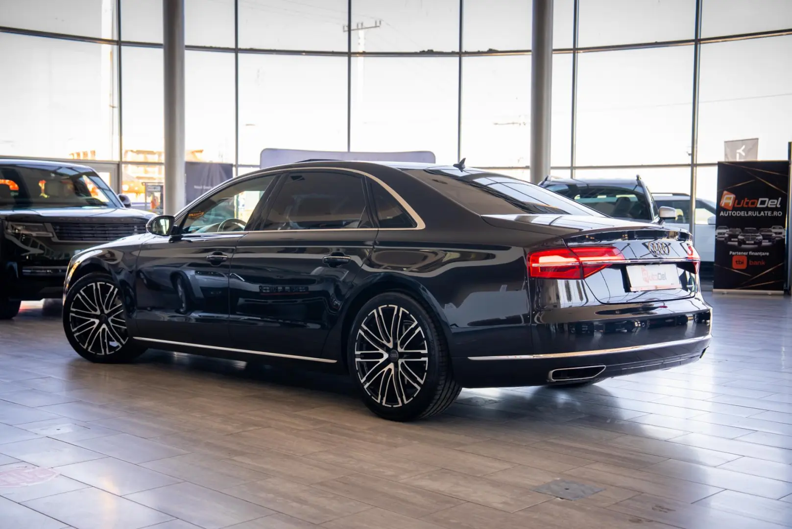 Audi A8 LONG 3.0TDI V6 Quattro Tiptronic