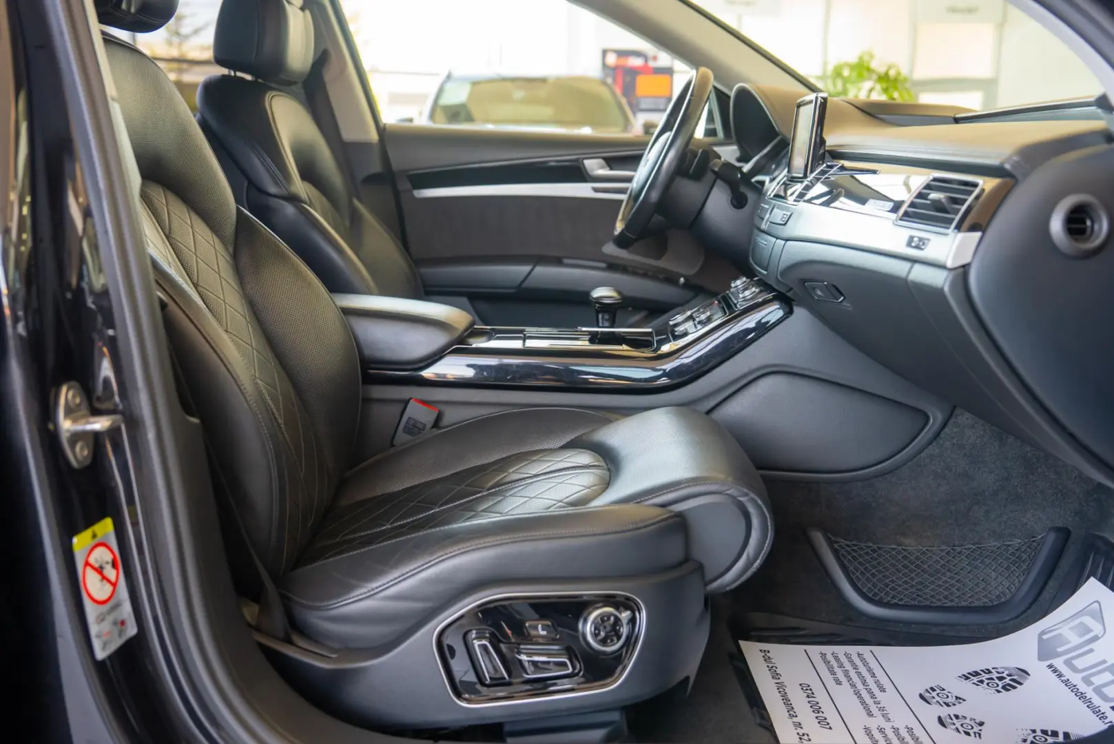 Audi A8 LONG 3.0TDI V6 Quattro Tiptronic