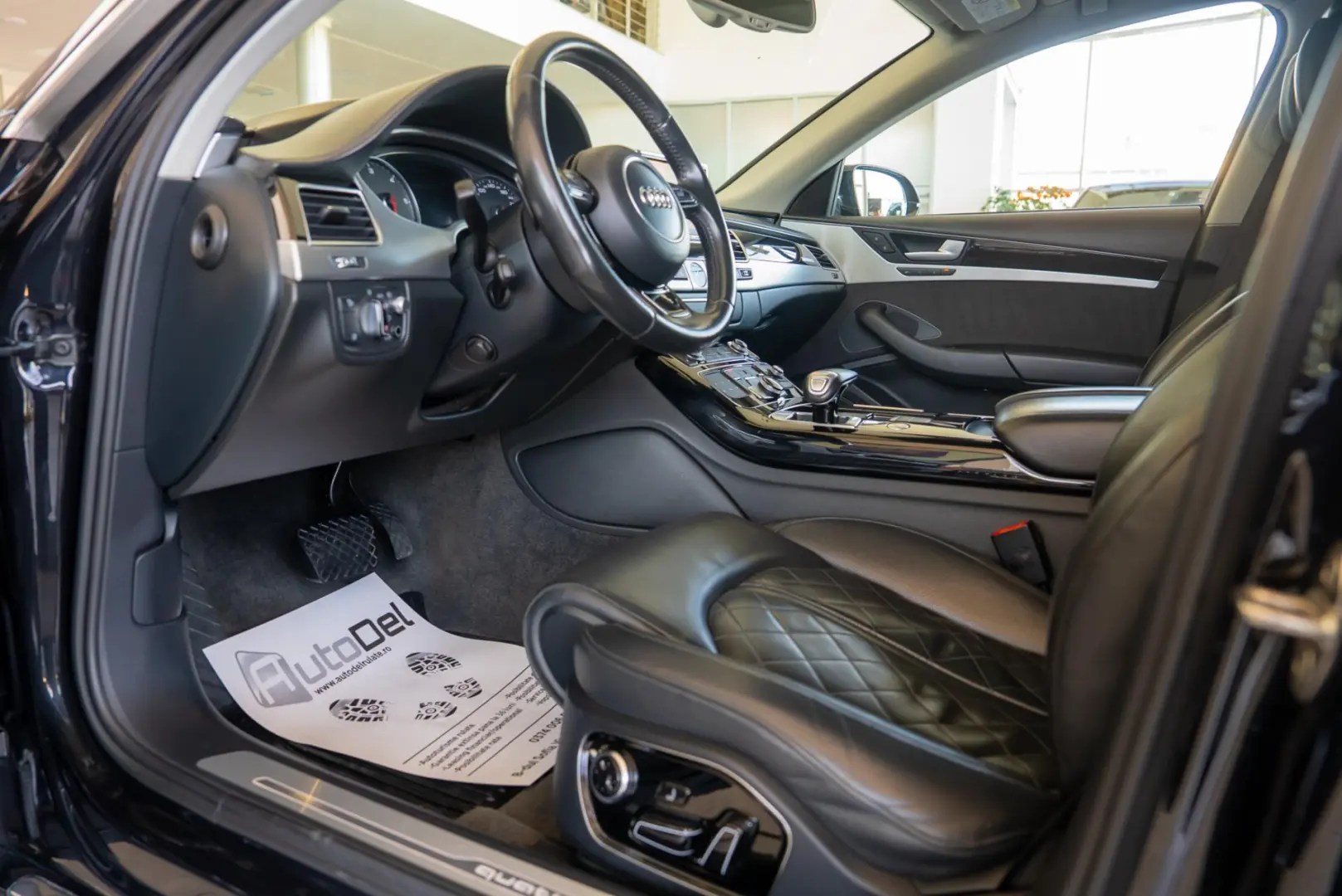 Audi A8 LONG 3.0TDI V6 Quattro Tiptronic