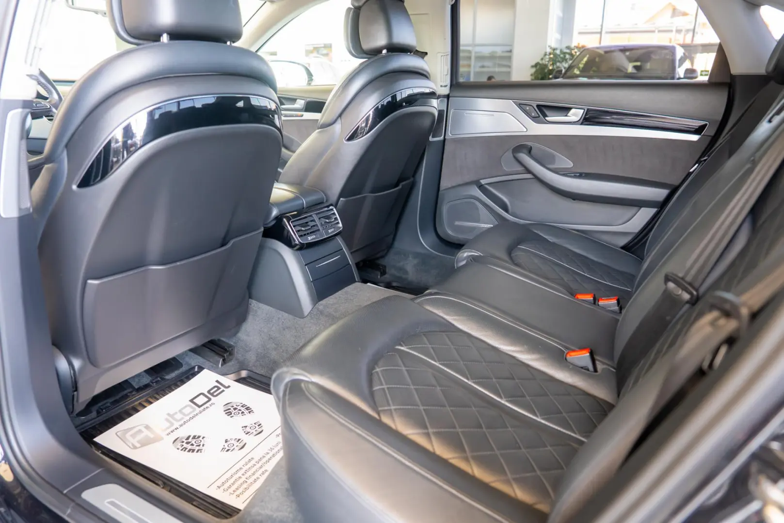 Audi A8 LONG 3.0TDI V6 Quattro Tiptronic