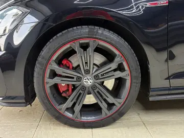 Volkswagen Golf 2.0 TSI OPF DSG GTI
