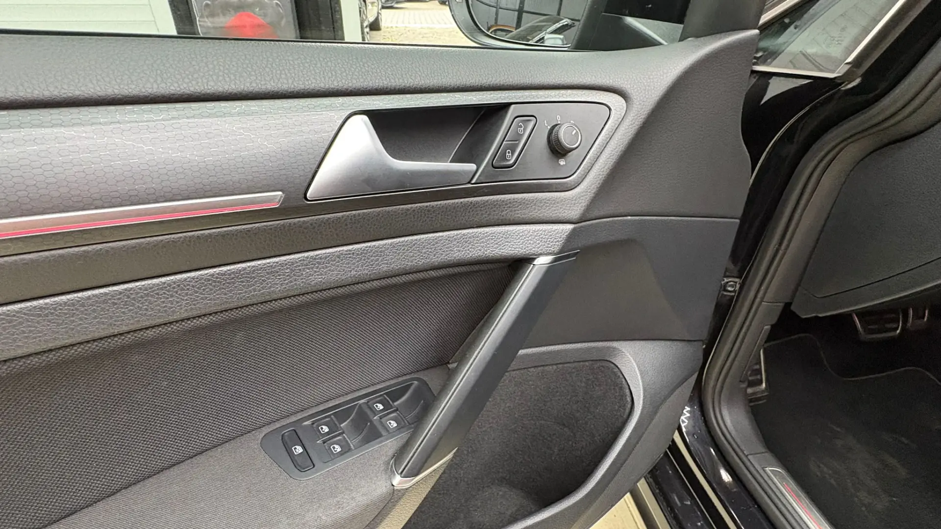 Volkswagen Golf 2.0 TSI OPF DSG GTI
