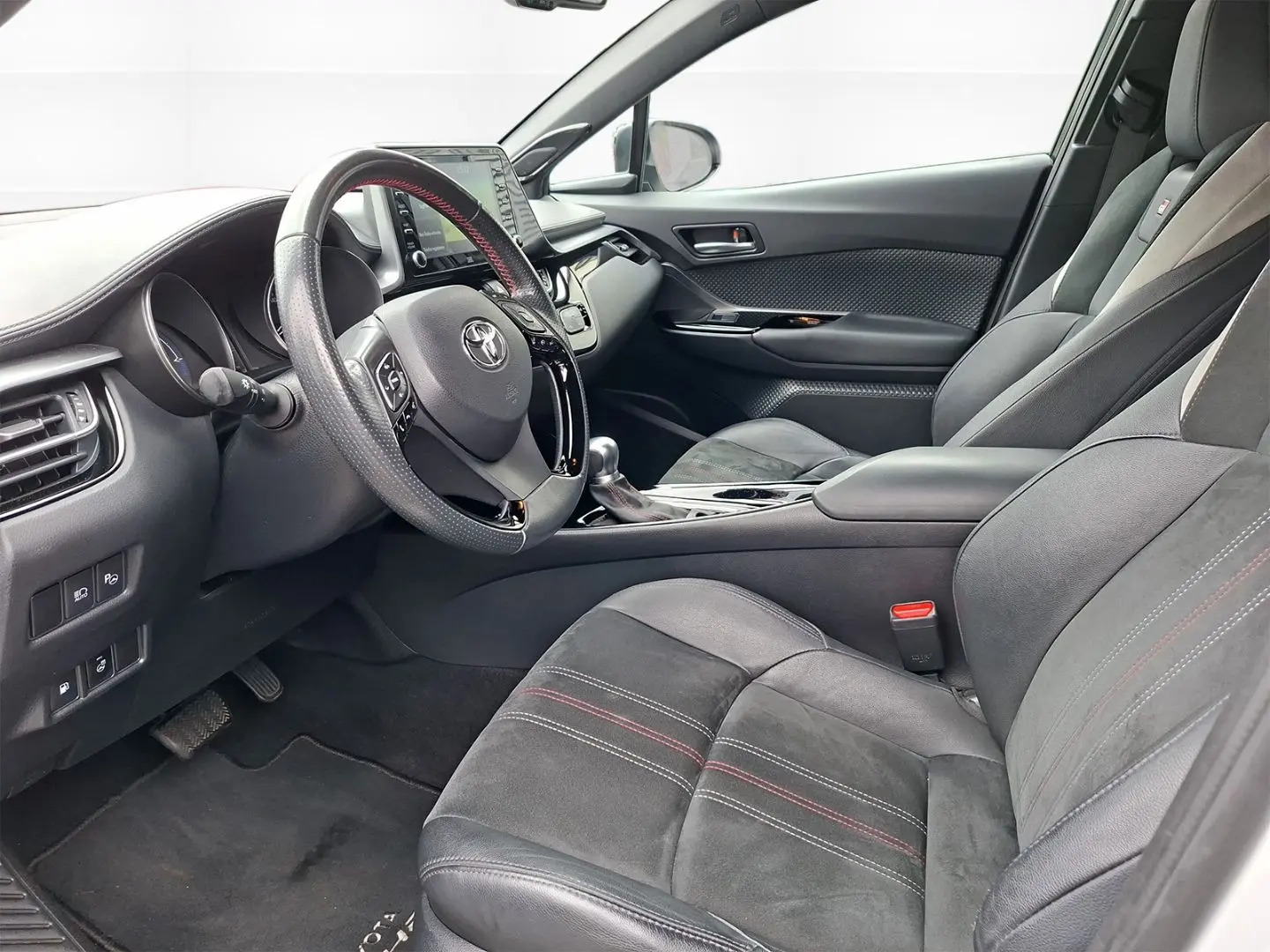 C-HR Hybrid GR Sport  LED-Scheinwerfer  Sportsit