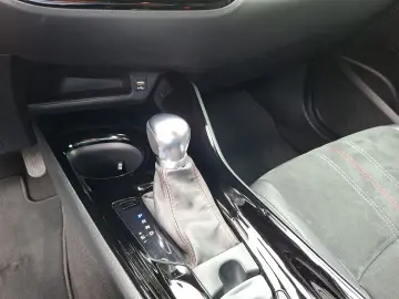 C-HR Hybrid GR Sport  LED-Scheinwerfer  Sportsit