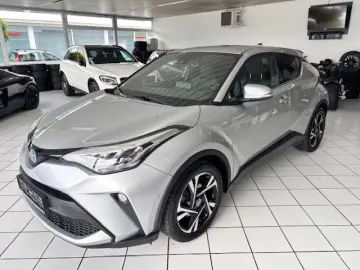 C-HR Hybrid Team D
