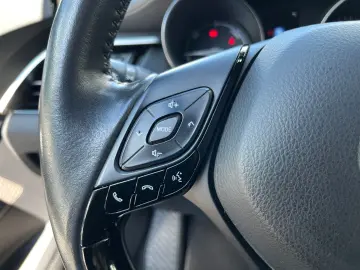 C-HR 2.0 Hybrid Lounge  LED JBL ACC Kamera SHZ