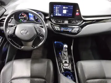 C-HR 1.8 Hybrid Team D LED Leder Shz RFK DAB