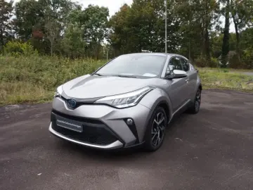 Toyota C-HR 1.8L Standheizung AHK