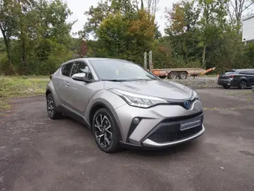 Toyota C-HR 1.8L Standheizung AHK