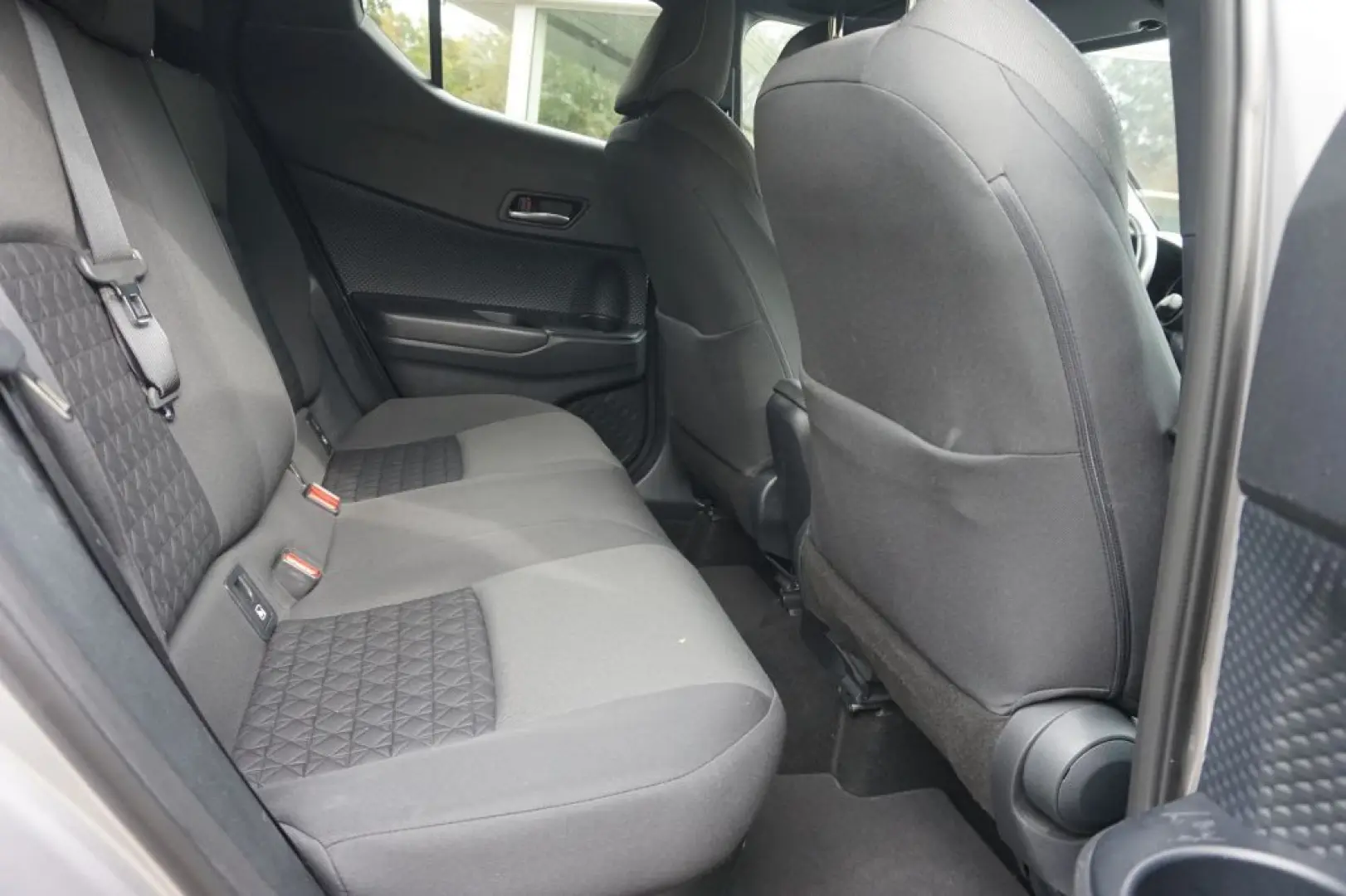 Toyota C-HR 1.8L Standheizung AHK