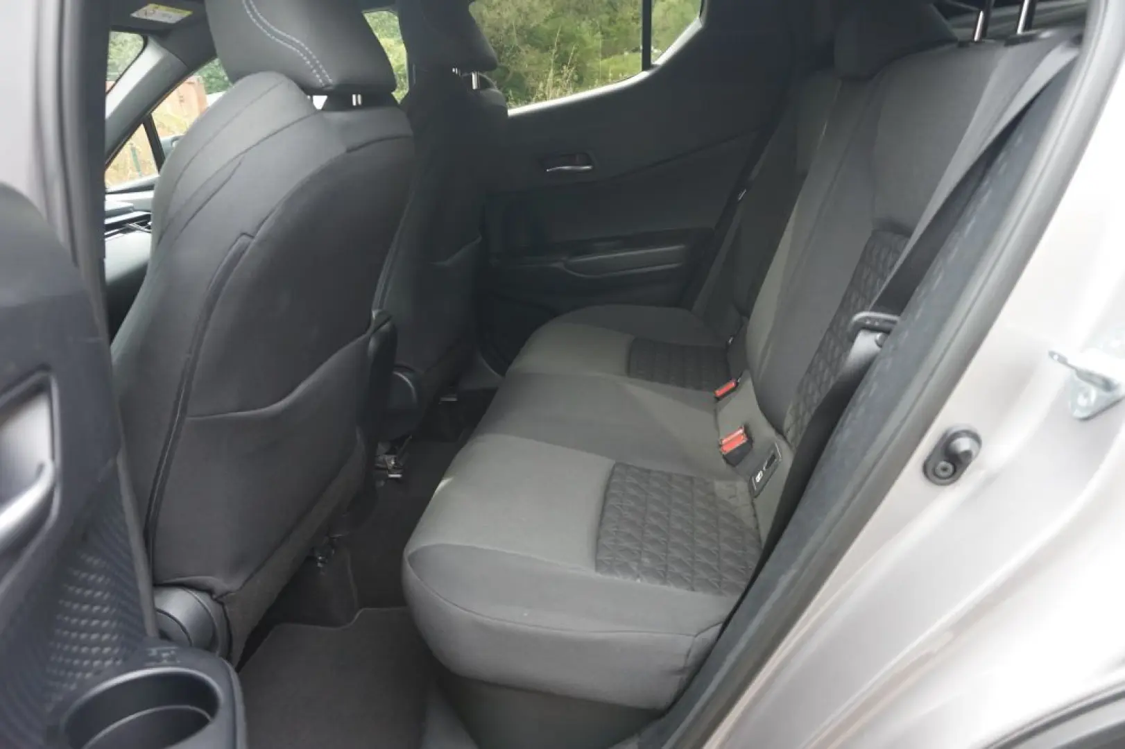 Toyota C-HR 1.8L Standheizung AHK