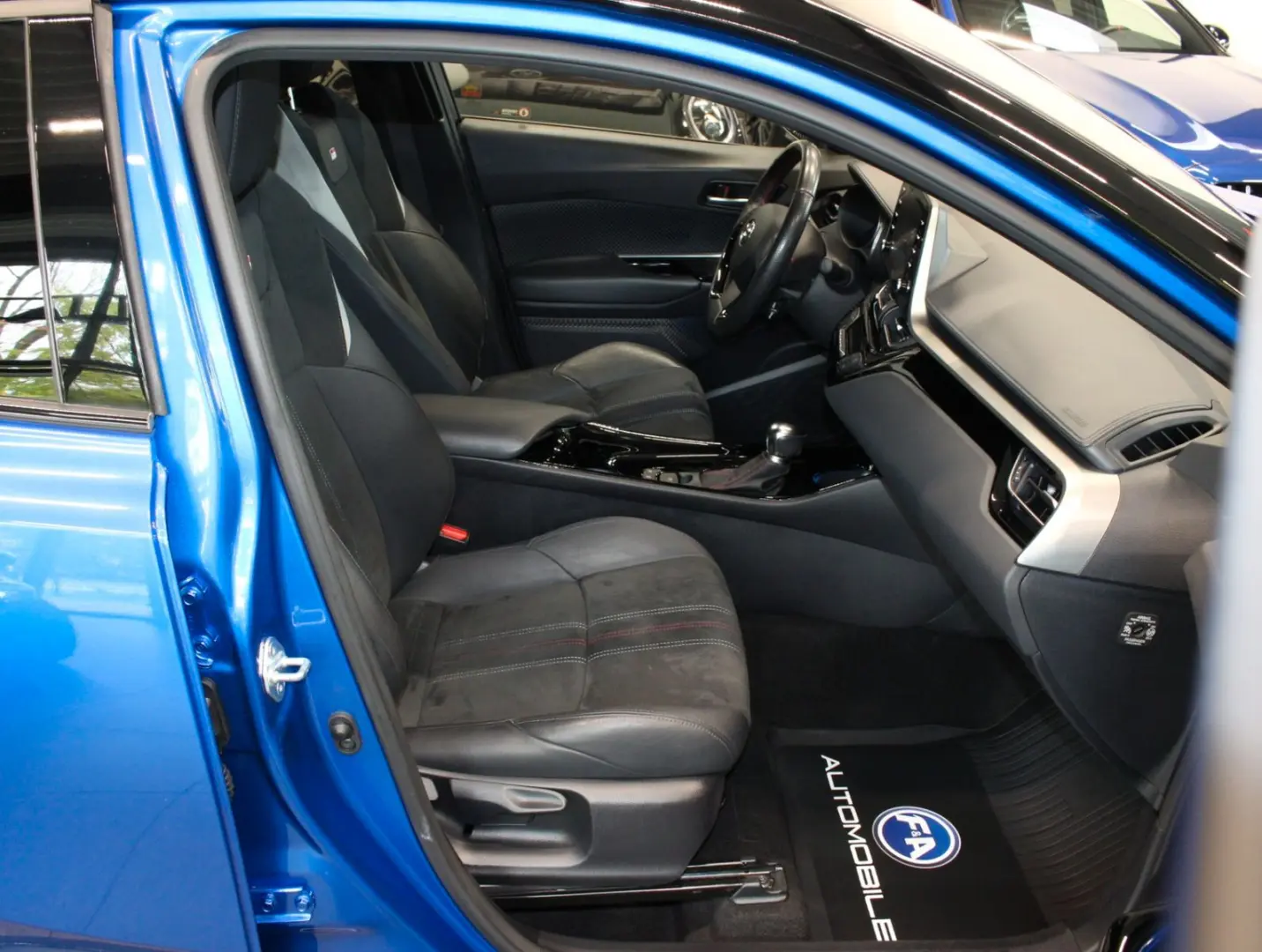 C-HR Hybrid GR Sport 2.0 EU6d Kamera Navi LED