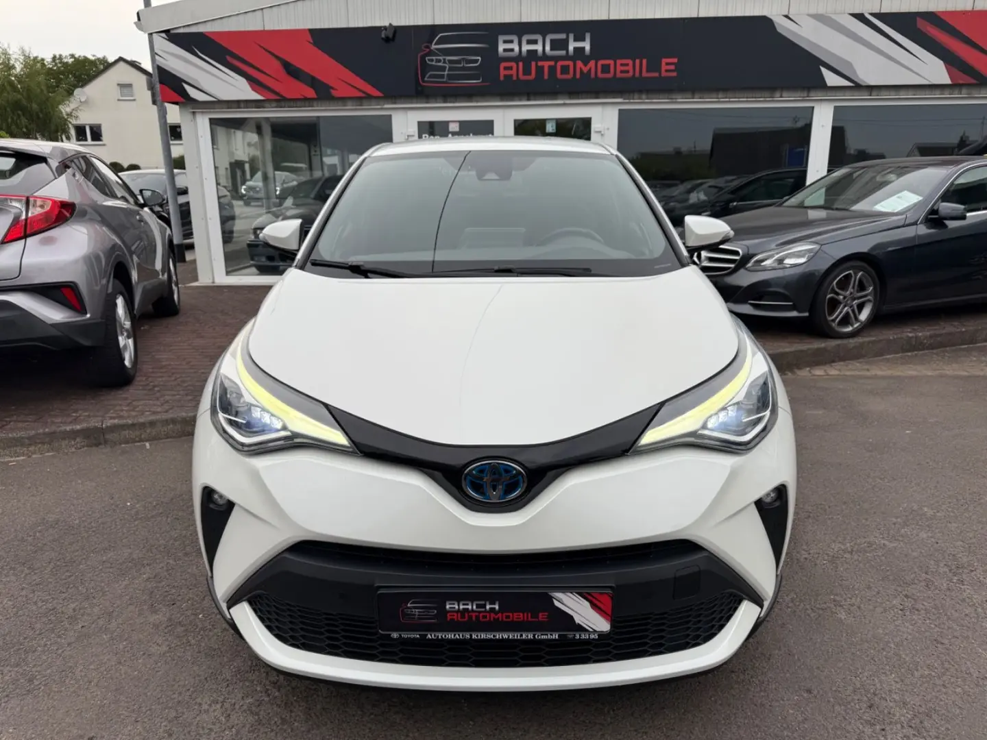 C-HR Hybrid Lounge