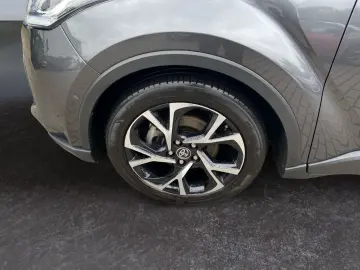 C-HR 2.0 Hybrid Team D  LED ACC CAM CarPlay PDC