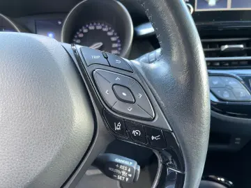 C-HR 2.0 Hybrid Team D  LED ACC CarPlay CAM SHZ