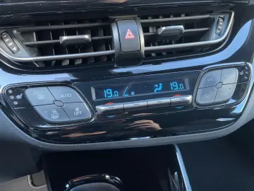 C-HR 2.0 Hybrid Team D  LED ACC CarPlay CAM SHZ