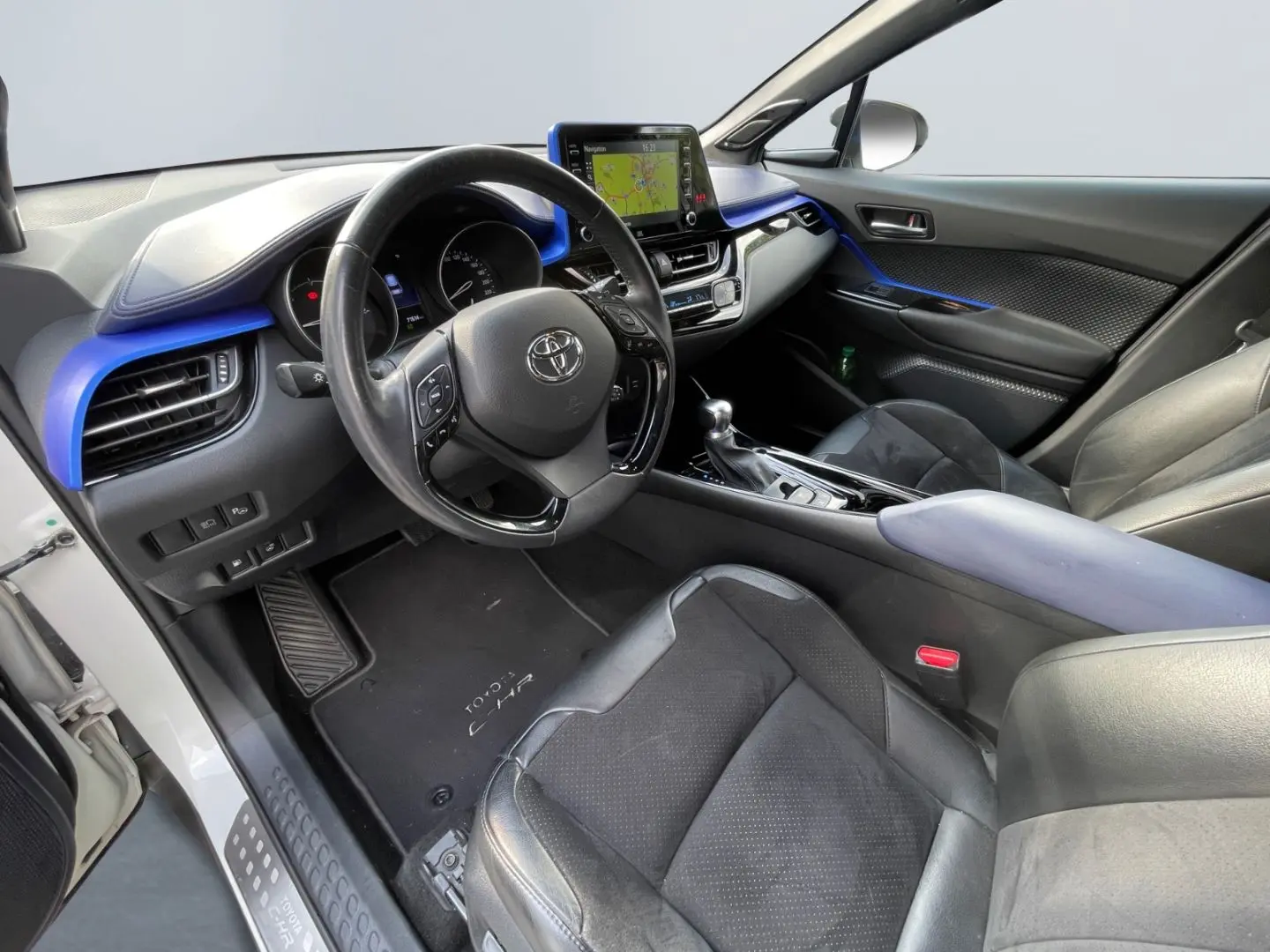 C-HR 2.0 Hybrid Style Selection  Alcantara JBL