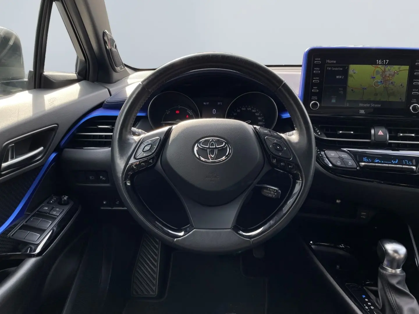 C-HR 2.0 Hybrid Style Selection  Alcantara JBL