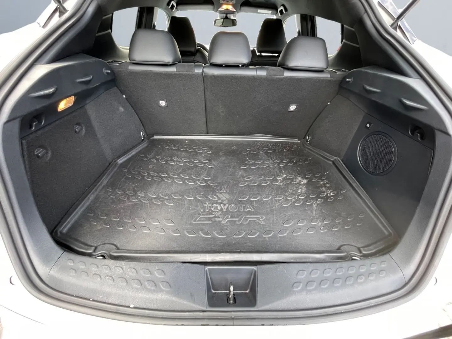 C-HR 2.0 Hybrid Style Selection  Alcantara JBL