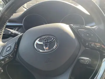 C-HR 1.8 Hybrid Team D  LED ACC Kamera Navi SHZ