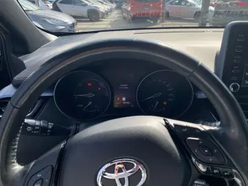 C-HR 1.8 Hybrid Team D  LED ACC Kamera Navi SHZ