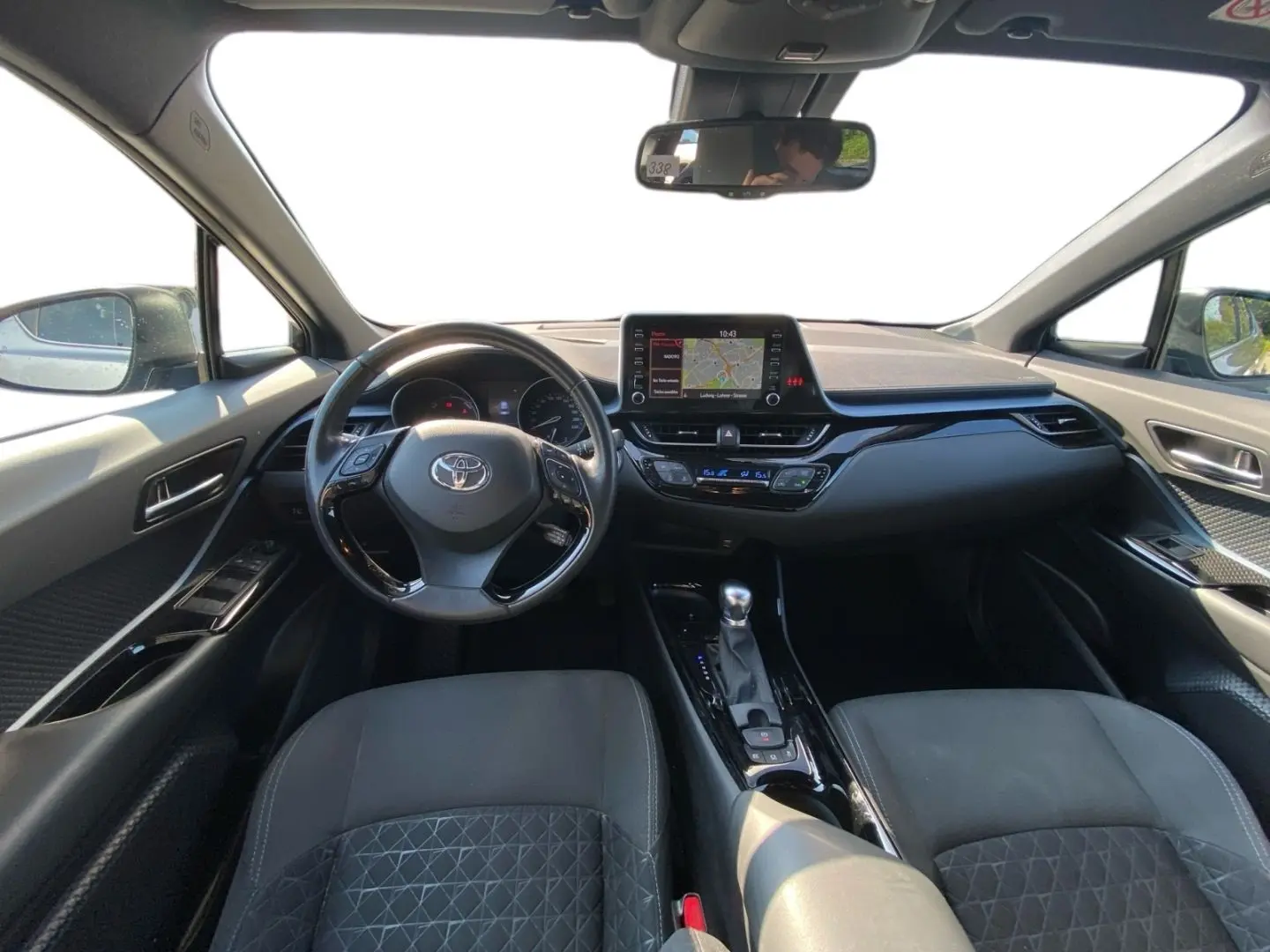 C-HR 1.8 Hybrid Team D  LED ACC Kamera Navi SHZ