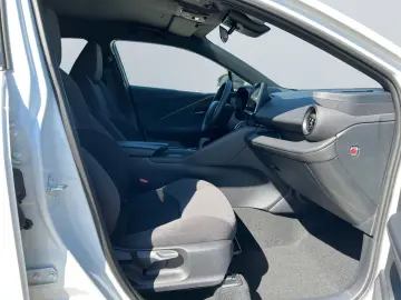 C-HR D 1.8 Hybrid Team D. NAVI KLIMA ACC KAMERA