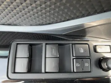 C-HR 2.0 Hybrid TEAM D LED NAV ACC SHZ RFK MFL