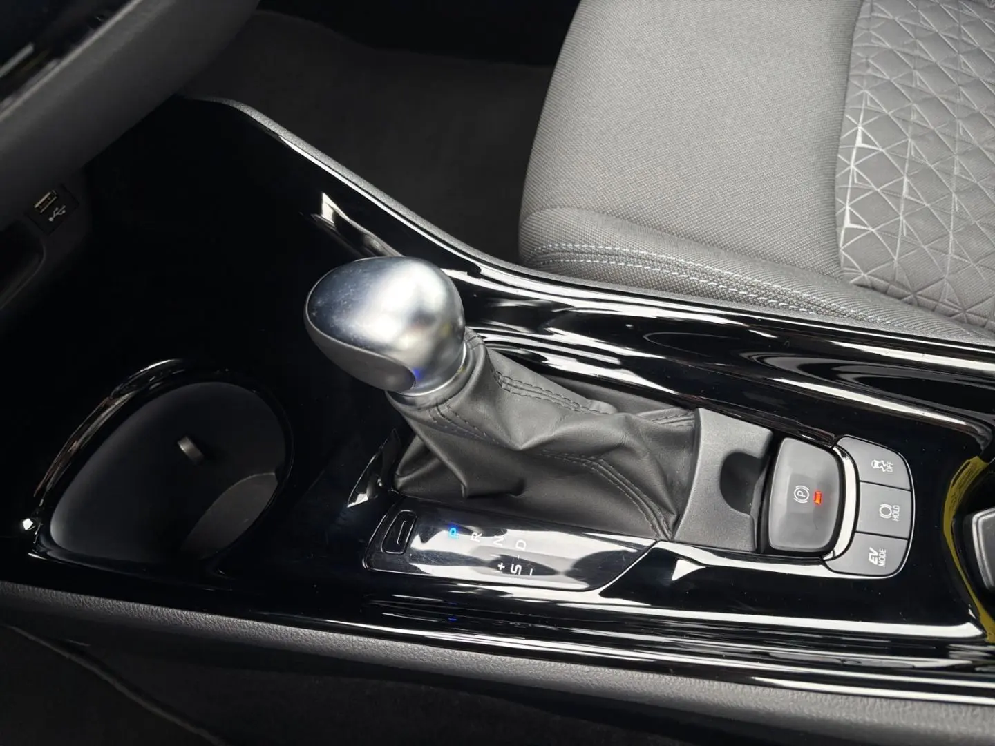 C-HR 2.0 Hybrid Team D  LED ACC CarPlay CAM SHZ