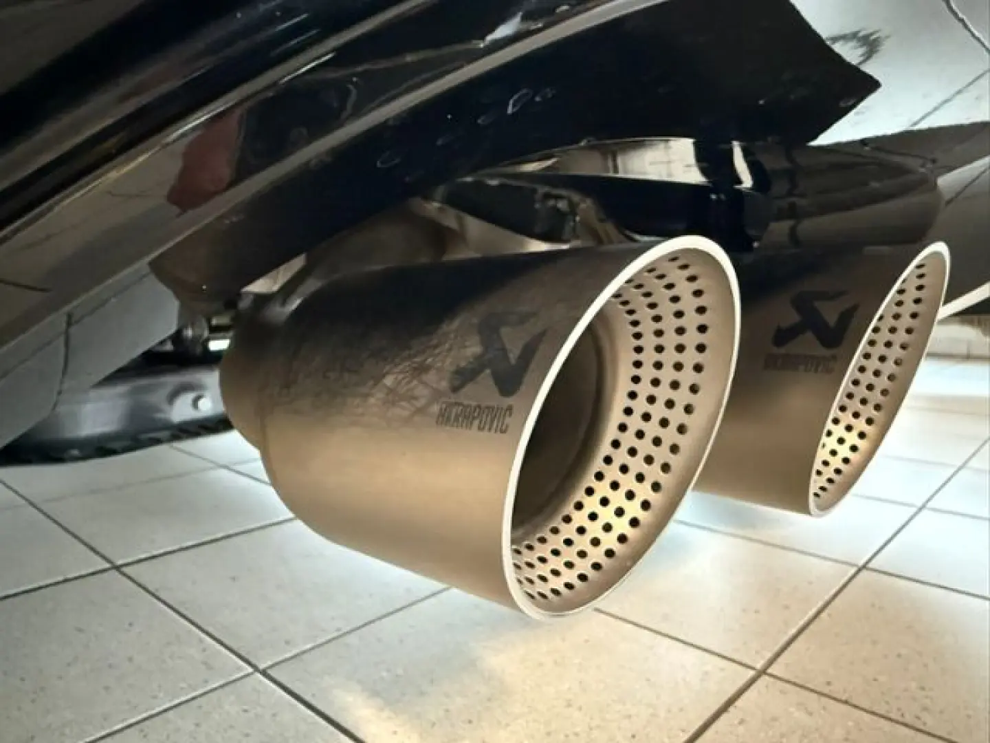 T-Roc 2 0 TSI DSG R 4M. LED AKRAPOVIC 19  DCC