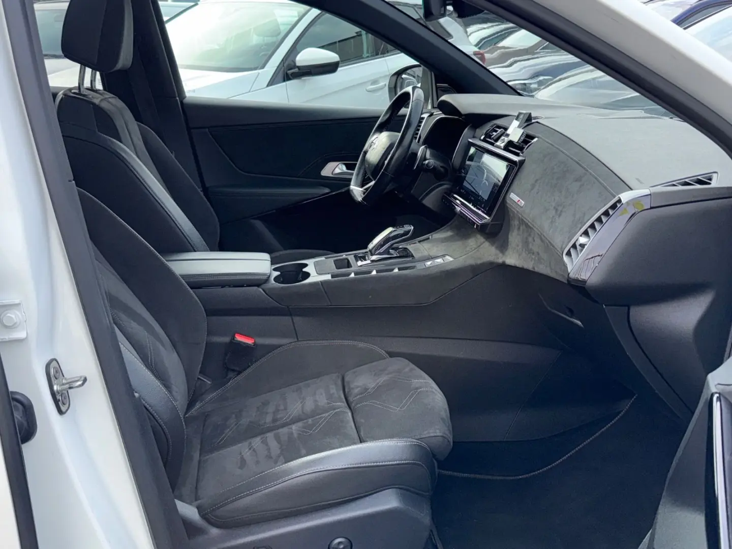 DS7 Crossback DS 7 Crossback Performance Line