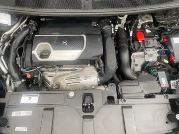 DS7 Crossback E-Tense 4x4 Performance Line