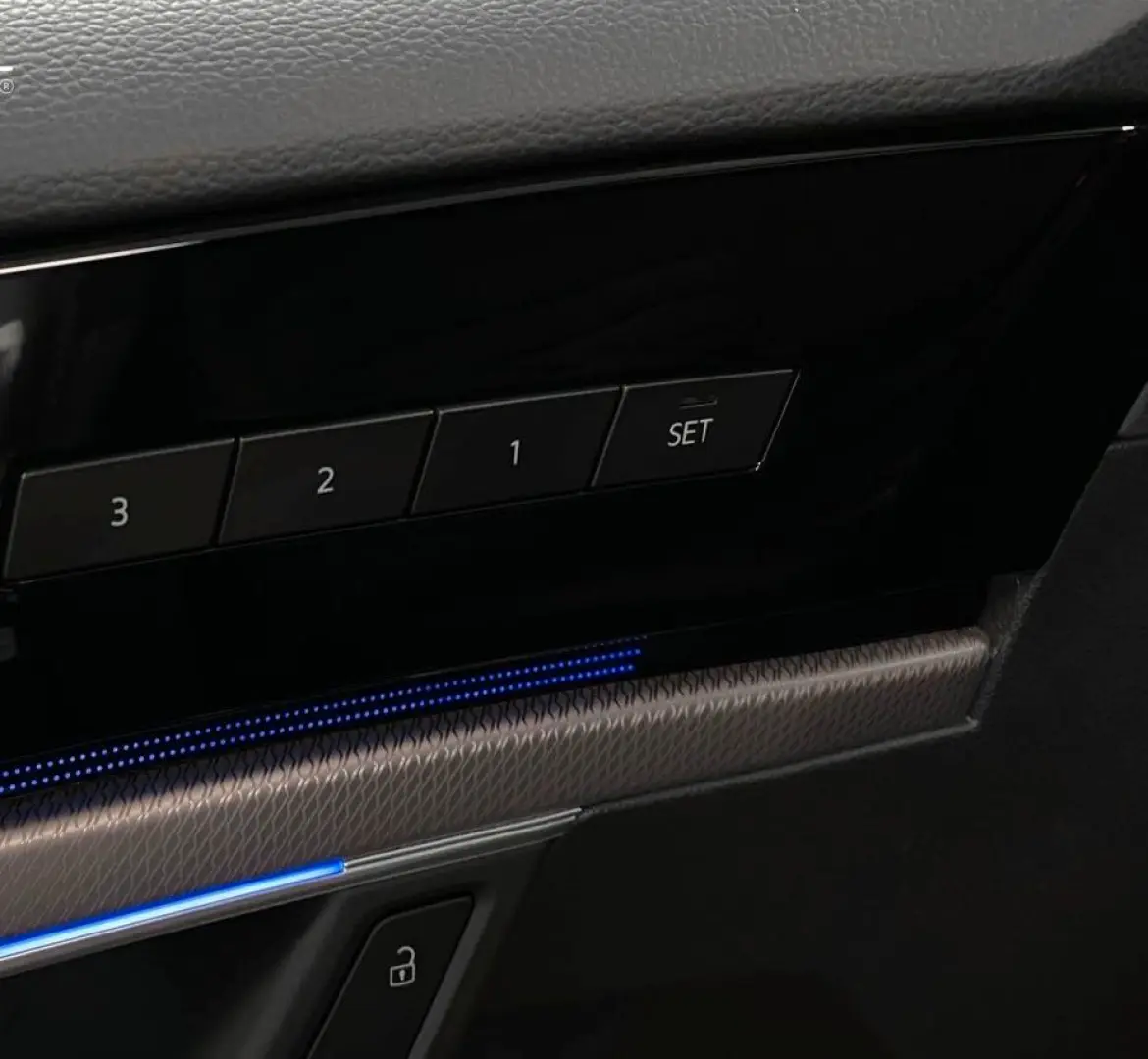 Touareg R 4Motion eHybrid 462hp Innovation  VAT