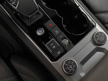 Touareg R 4Motion eHybrid 462hp Innovation  VAT