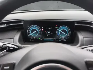 Tucson PHEV 1.6 AT 4WD TREND AHK Navi RKam LED C