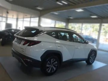 Tucson T-GDI 4WD Autom.  NAV LED KAM SHZ LAN