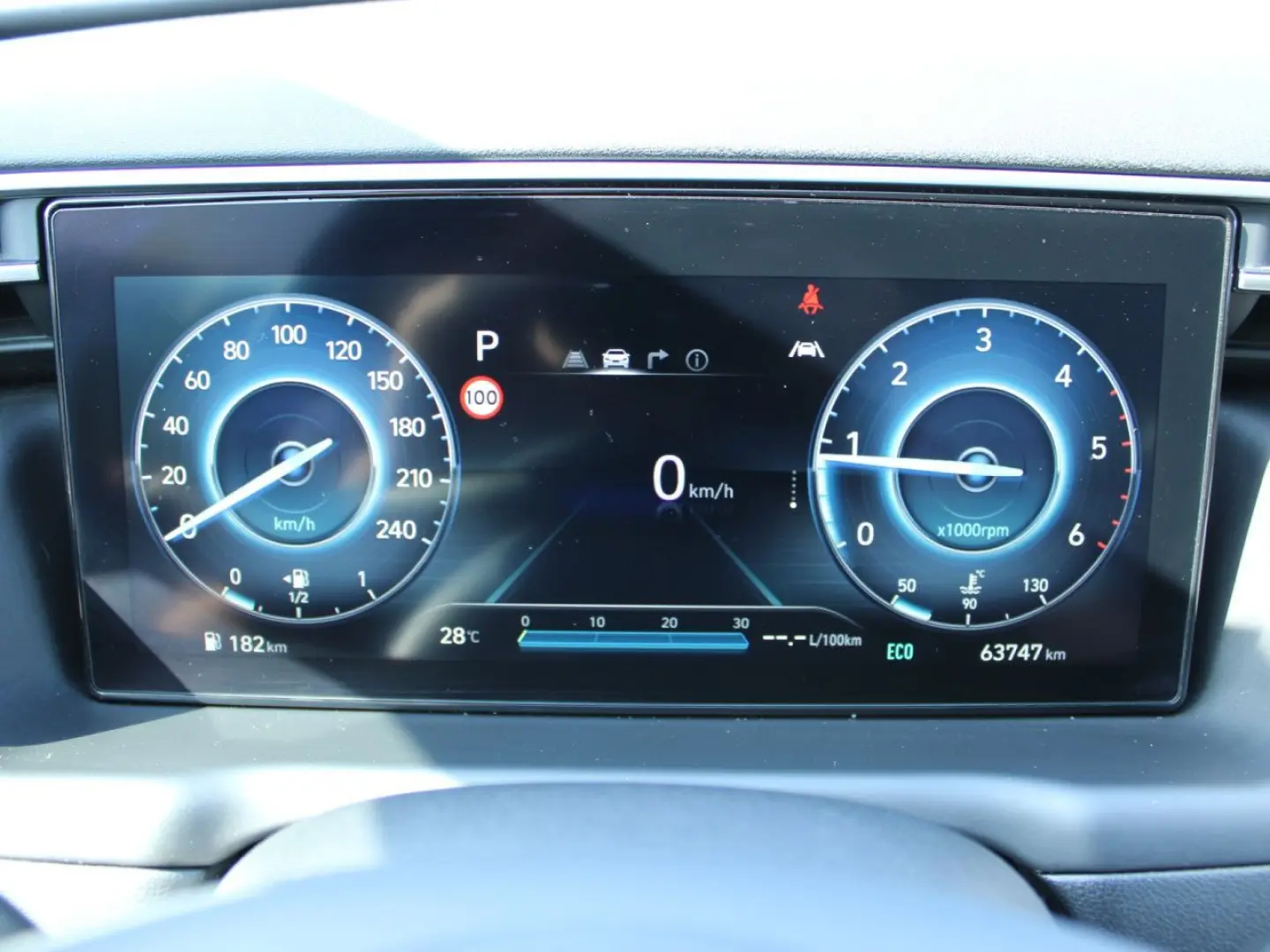 TUCSON 1.6 CRDi 4WD Select AHK Navi Kamera