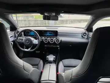 MERCEDES-BENZ CLA 220 4 MATIC