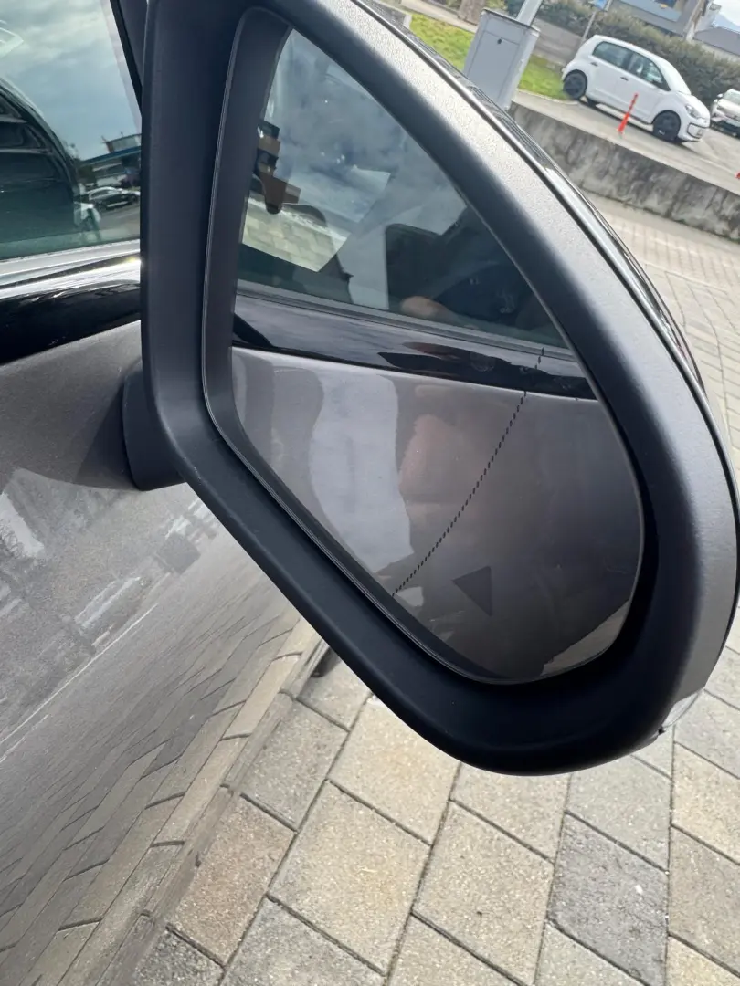 MERCEDES-BENZ CLA 220 4 MATIC