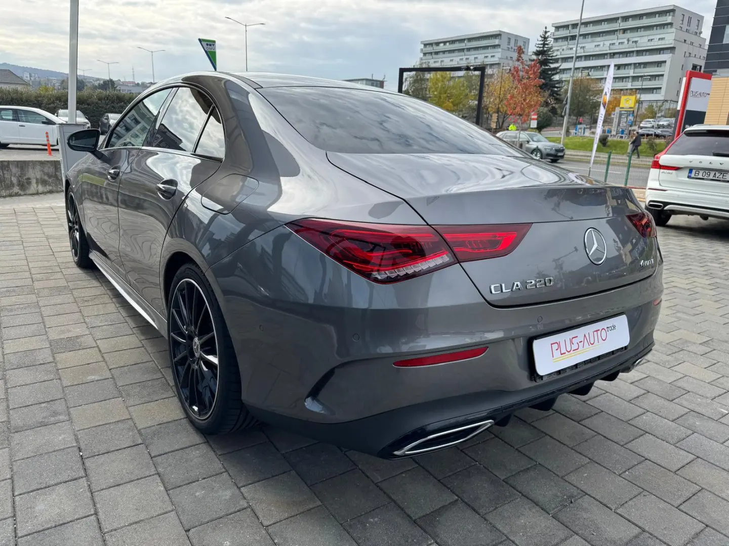 MERCEDES-BENZ CLA 220 4 MATIC