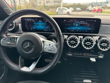 MERCEDES-BENZ CLA 220 4 MATIC