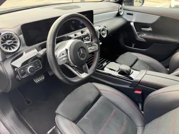 MERCEDES-BENZ CLA 220 4 MATIC