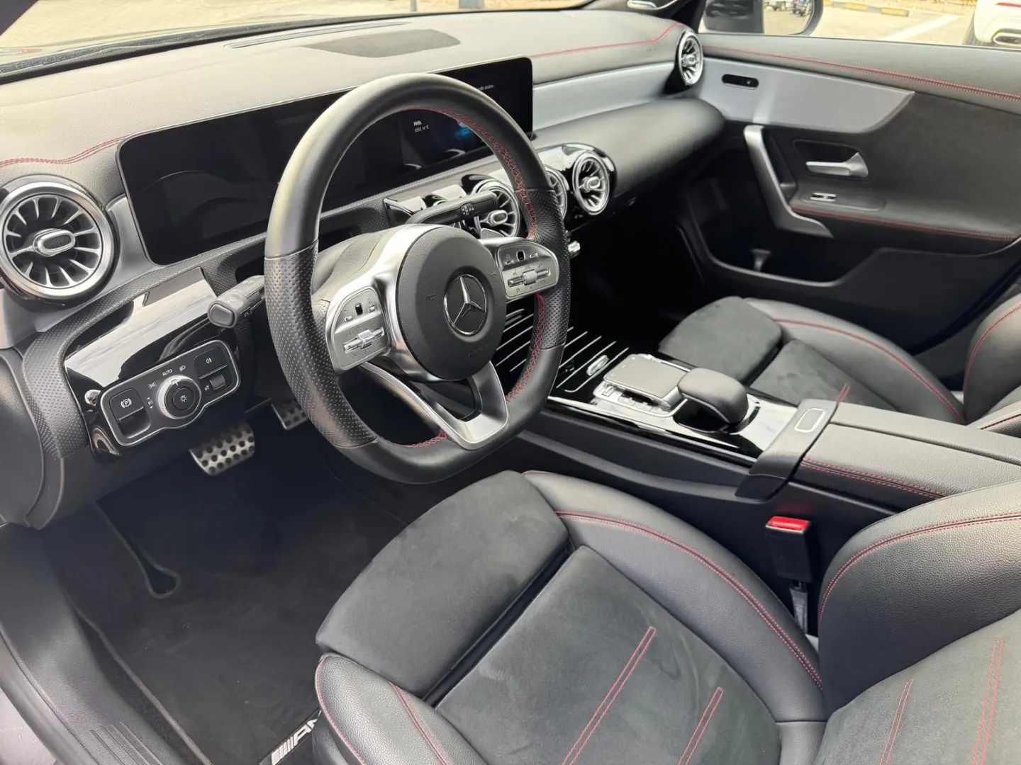 MERCEDES-BENZ CLA 220 4 MATIC