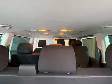 VW Caravelle DSG Lang Comfortline Bus