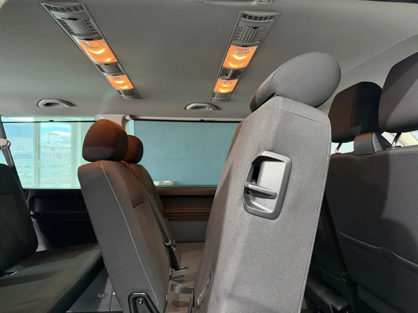 VW Caravelle DSG Lang Comfortline Bus