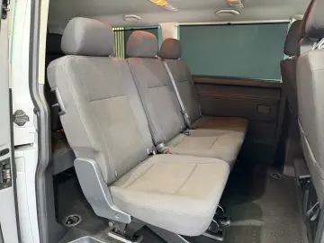 VW Caravelle DSG Lang Comfortline Bus